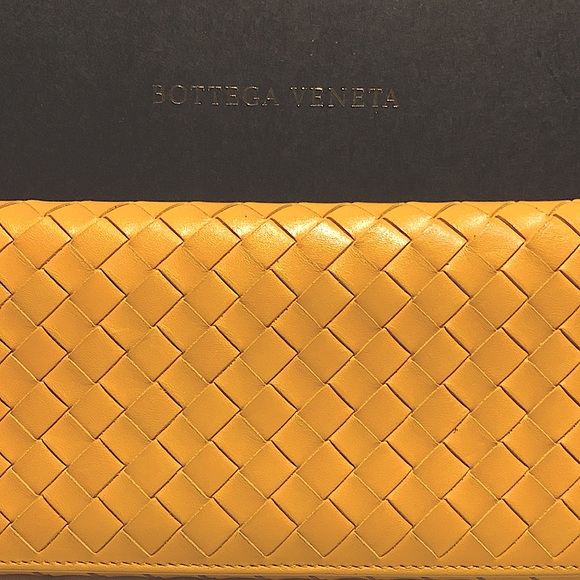 BOTTEGA VENETA CONTINENTAL WALLET BILLFOLD INTRECCIATO MUSTARD LEATHER - Picture 13 of 15